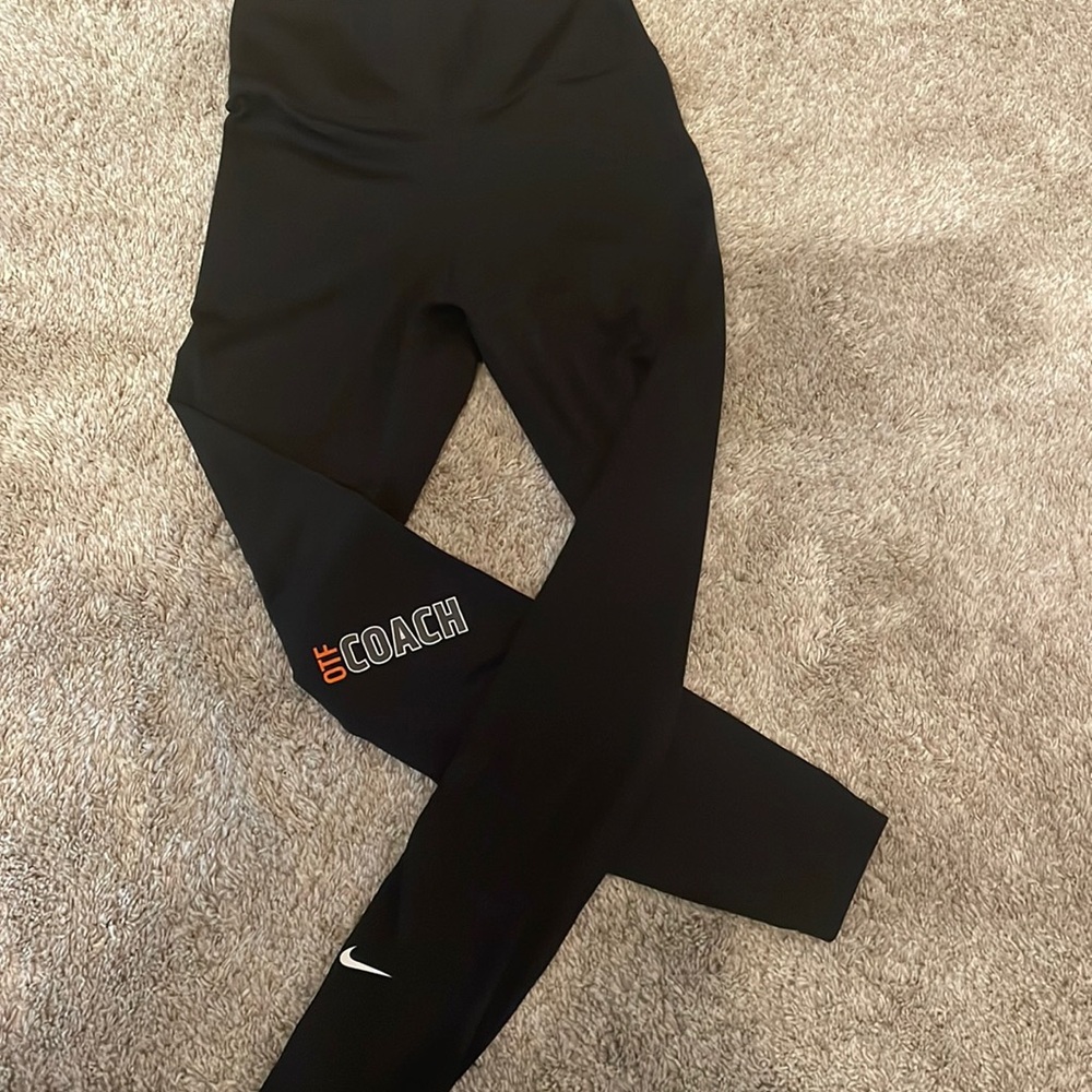 Orangetheory coach leggings